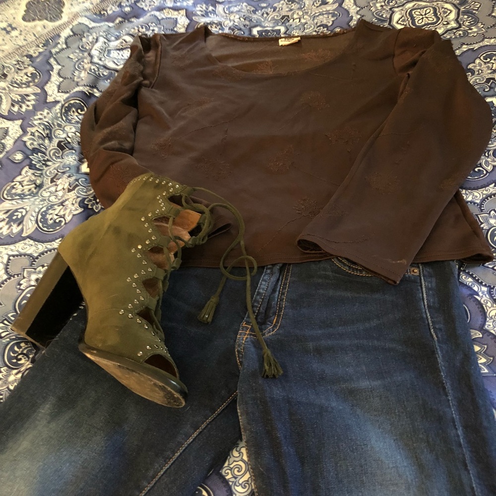 MADE IN USA. Beth Schaeffer top.